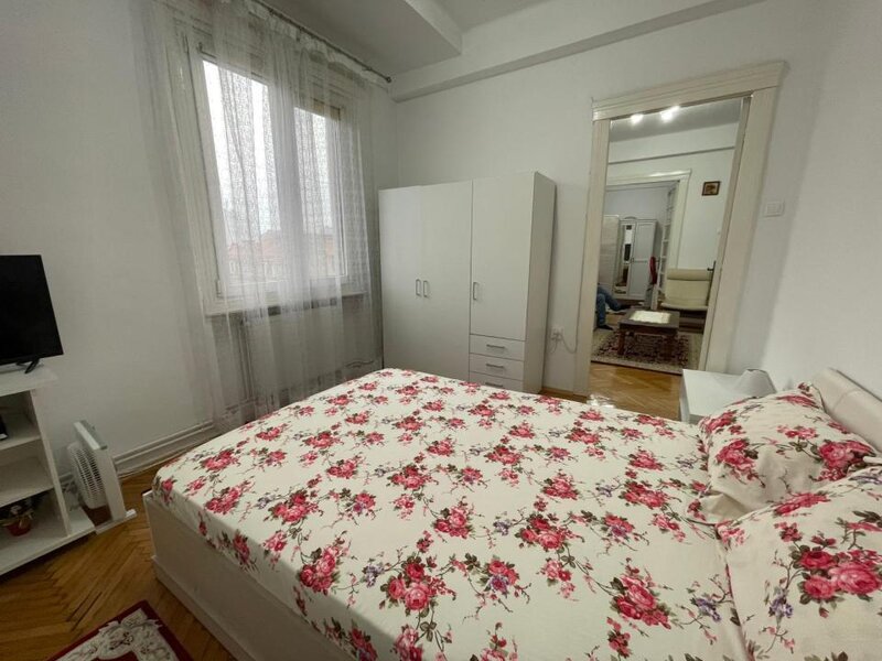 Coltea nr 25 Apartament 3 camere Centru